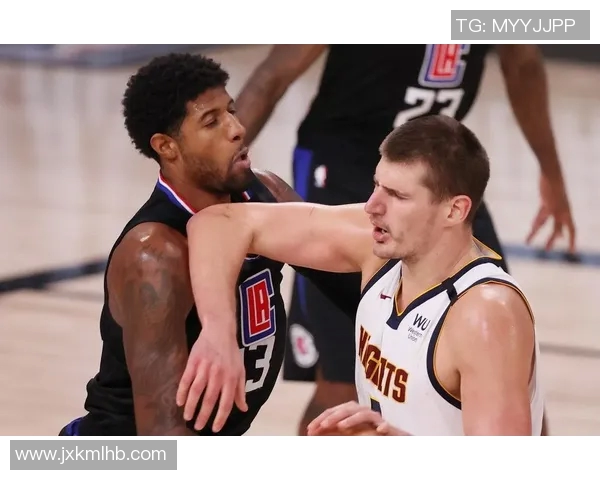 东部与西部球队对决分析谁将赢得赛季冠军荣耀