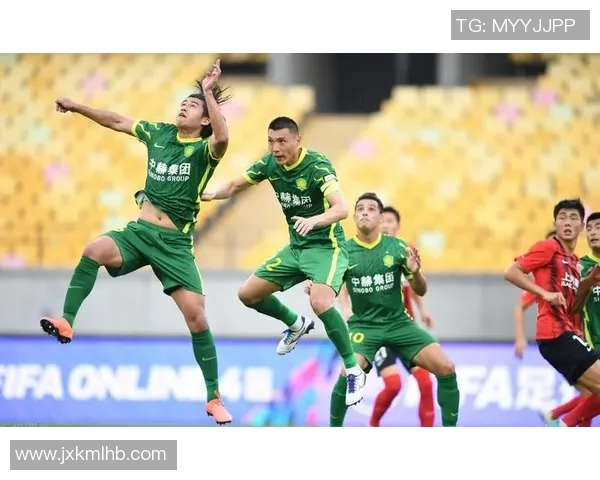 重庆足球队以77分领跑奥运会积分榜展现强劲实力和团队精神